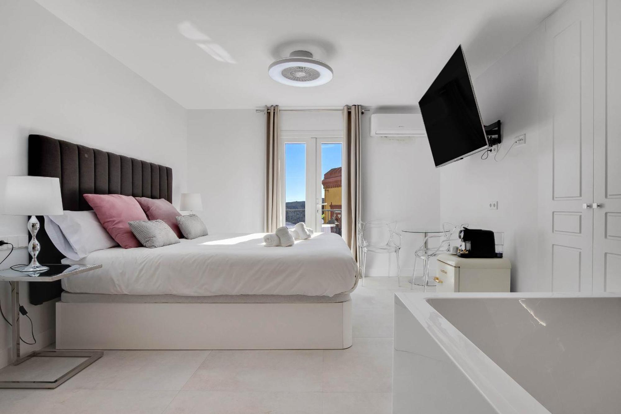 Caminito Rey & Banderas Spa Relax Carratraca ภายนอก รูปภาพ