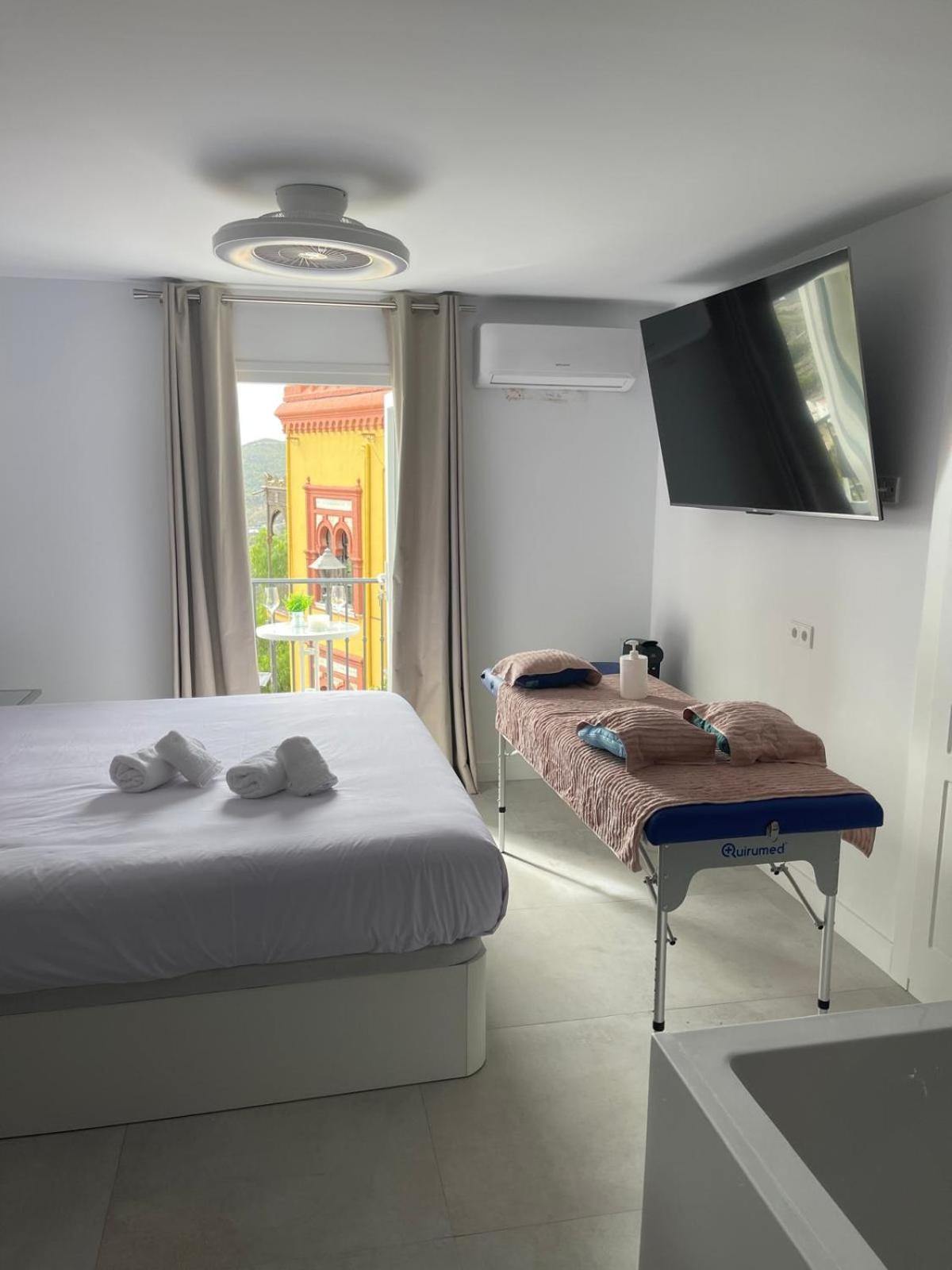 Caminito Rey & Banderas Spa Relax Carratraca ภายนอก รูปภาพ
